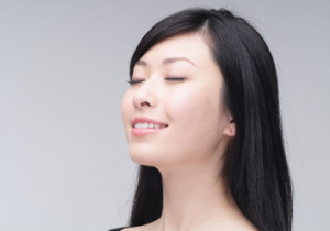 脸上长痘痘可以用酒精消毒吗 能用酒精擦痘痘吗