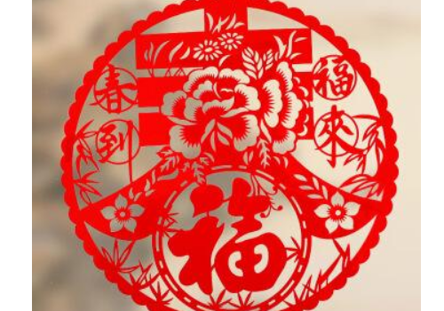 窗花正面朝里还是朝外 过年贴的什么时候能撕下来