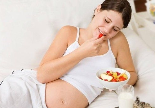 孕妇前三个月怎么养胎 为什么不能同房