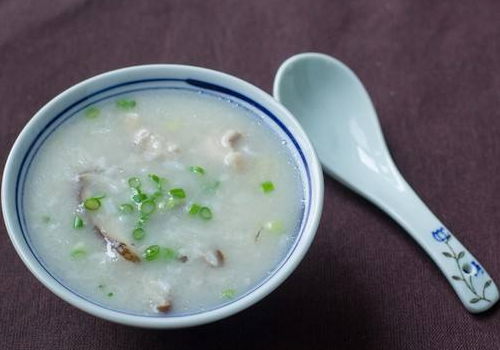宝宝可以吃香菇瘦肉粥吗 注意事项有哪些