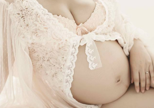 孕妇睡觉宝宝也在睡觉吗 左侧睡好还是右侧睡好