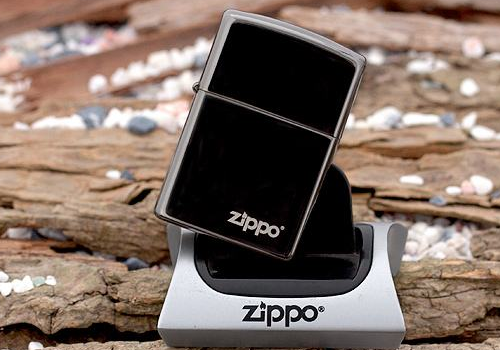 zippo打火机一次打不着的处理方法 上下机壳松动对不齐怎么办