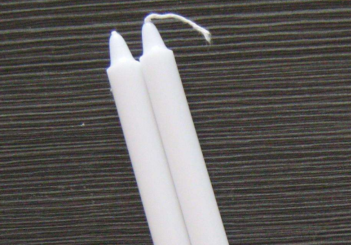 白蜡烛餐厅里面点好吗 佛前可以点吗
