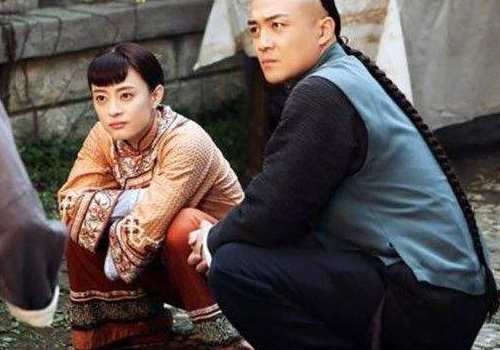 为什么双脚并拢蹲不下 怎么锻炼
