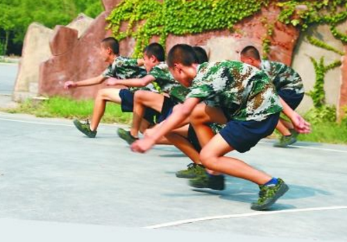 鸭子步如何走得快 危害是什么
