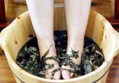 军训脚上磨出泡怎么办 脚臭怎么办