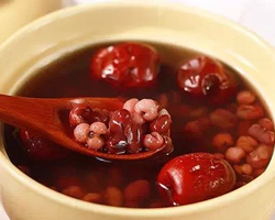 坐月子能吃红豆汤吗 补血红豆汤做法推荐