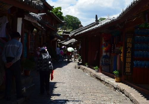 9月份去丽江旅游天气怎么样 穿什么衣服