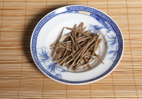沉香烟丝的真假辨别方法 功效与作用有哪些