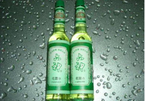 加湿器里面可以放花露水吗 有什么好处
