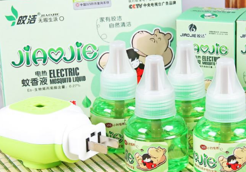 使用蚊香液要注意什么 和灭蚊灯哪个好