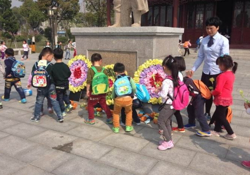 清明节什么时候扫墓 烧什么颜色的纸