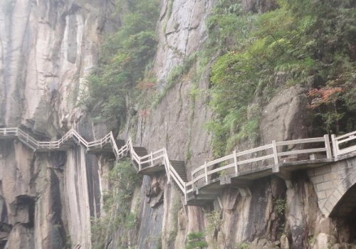 5月份去黄山旅游天气怎么样 穿什么衣服